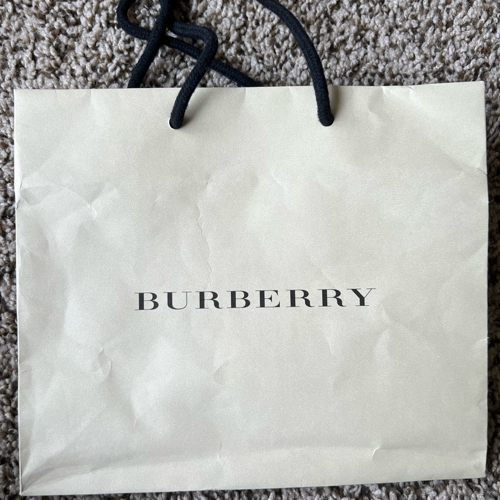 Burberry paper bag